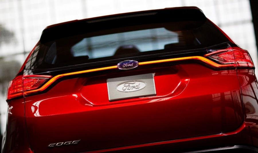 Ford Edge Concept 2013 года  (фото 6 из 54)